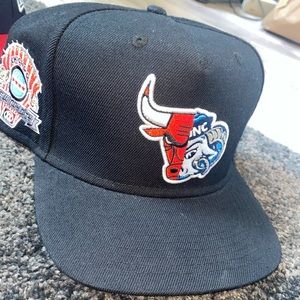 Twnty Two Chicago/North Carolina SnapBack